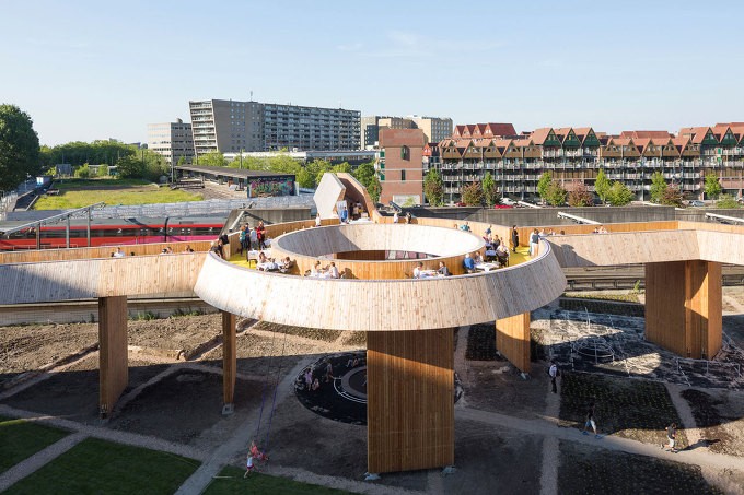 adcitymag-07-zus-luchtsingel