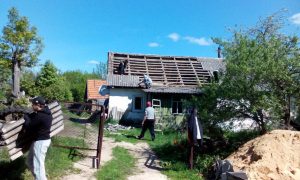 Переделка дома в деревне.