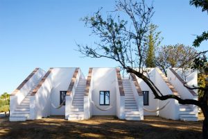 casa modesta offers visitors a rustic retreat in algarve