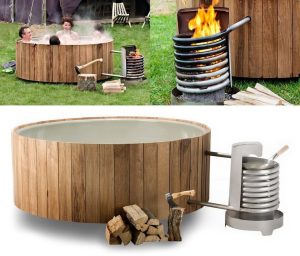 Уличная купель с дровяным подогревом воды.