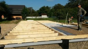 Построен за месяц.