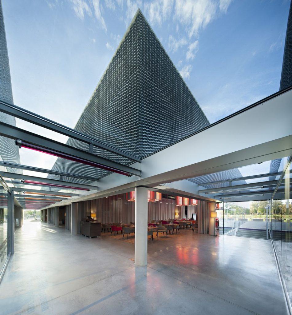 Montrond-les-Bains Casino / DATA architectes