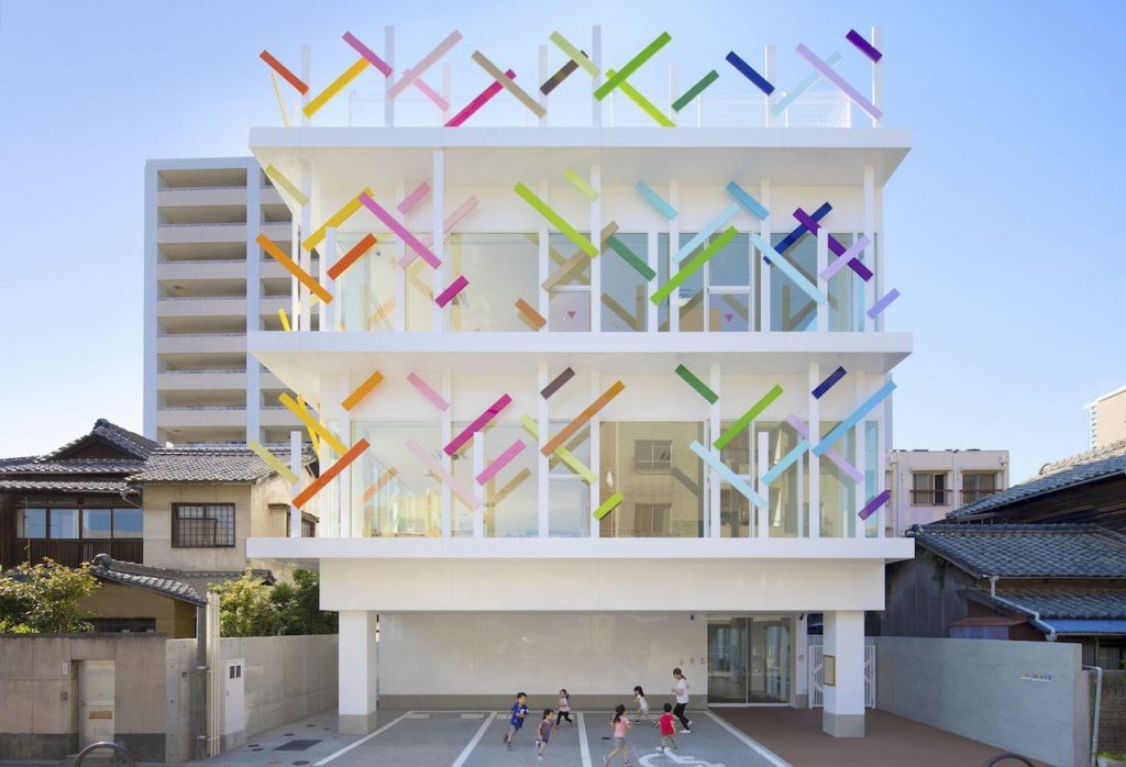 Creche Ropponmatsu Kindergarten / Emmanuelle Moureaux Architecture   Design