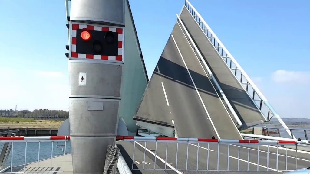 Twin Sails Bridge