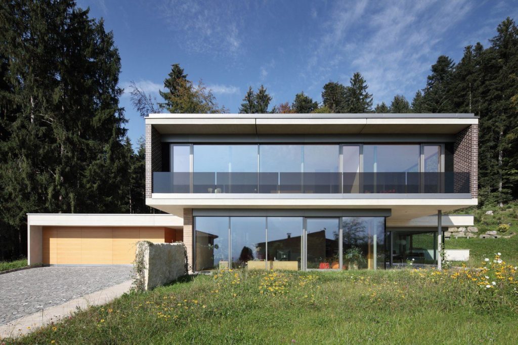Contemporary House in Austria Exhaling Transparence With Staggering View Over the Mountains