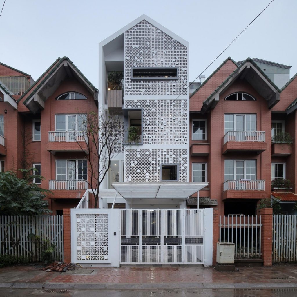 THE COCOON HOUSE - REFURBISHMENT