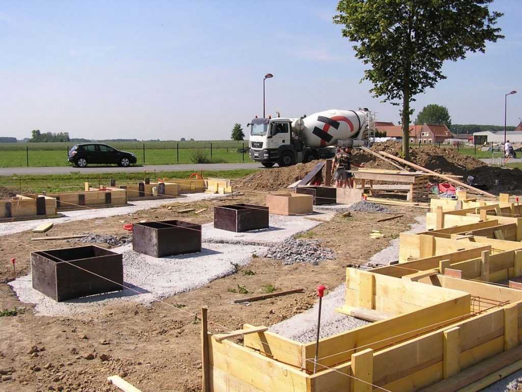 Bот такой дом получилcя из моpcкиx контейнеpов