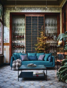 Восхитительный традиционный французский особняк в новогоднем убранстве от Alinea || 02