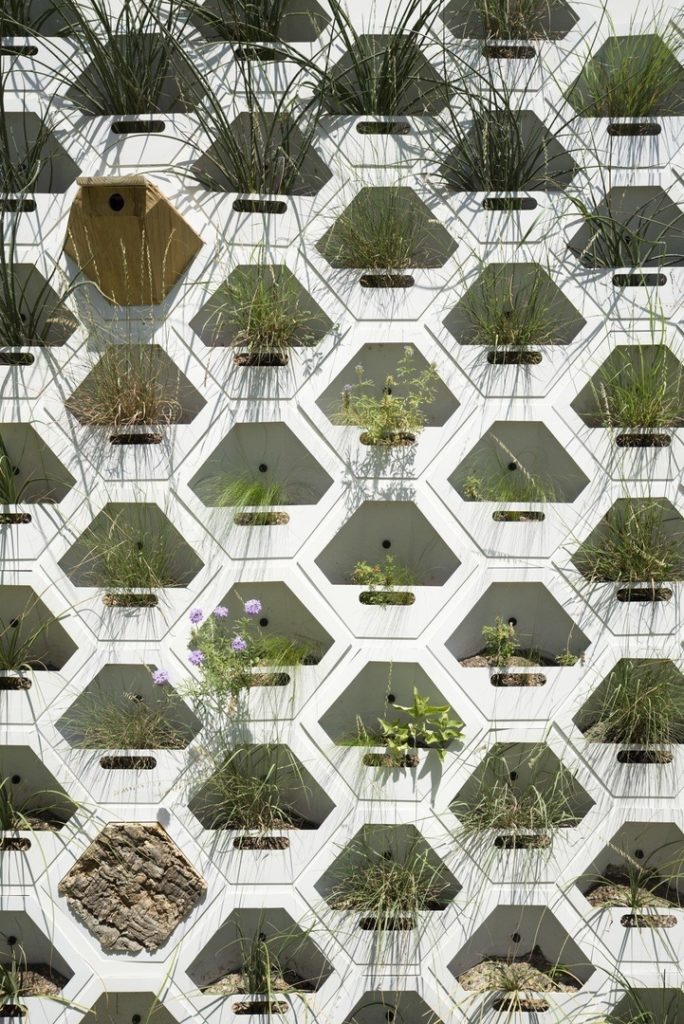 Prototype Modular System Could Bring Green Walls to Parking Garagesby by Mark Simmons