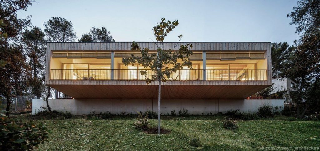 "House LLP" by Alventosa Morell Arquitectes