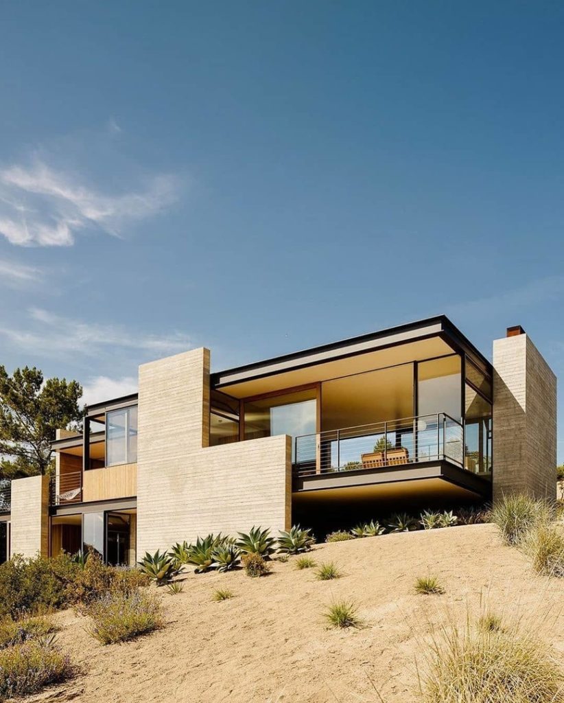 Topanga, California