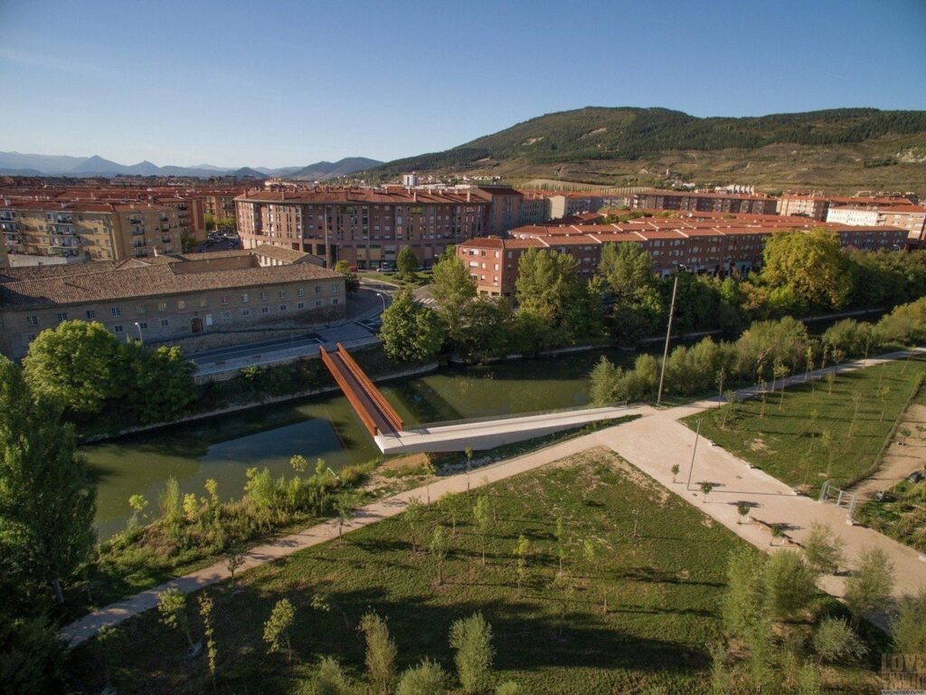 Pedestrian Bridge in Aranzadi Park / Peralta Ayesa Arquitectos   Opera ingeniería