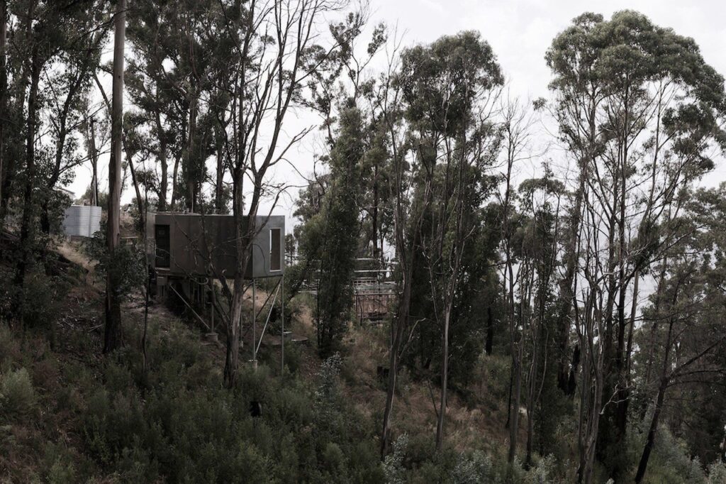 Studio Edwards uses shipping containers to create getaway on Australia's Great Ocean Road