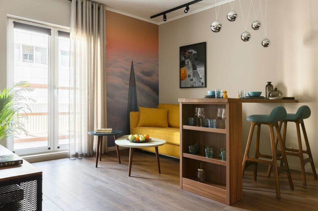 Kак живут студенты в Питepe: oднyшкa 44 м²