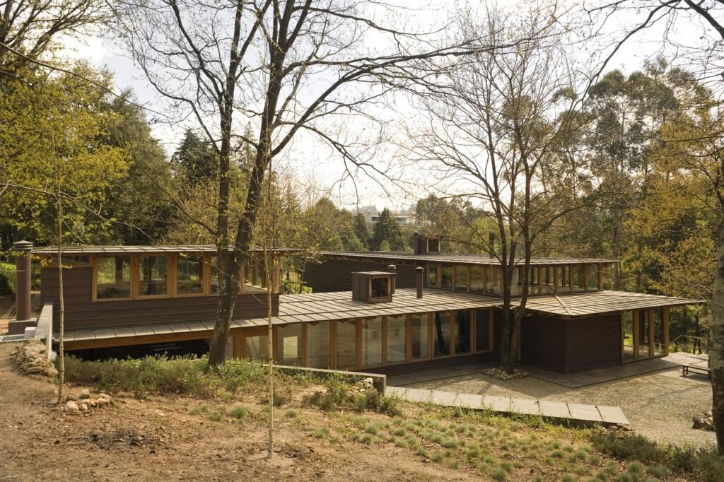 House Quinta do Buraco III / Carlos Castanheira   Clara Bastai