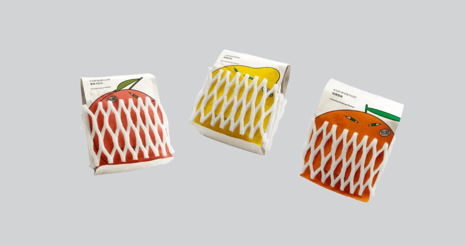MeLf8yismfQ 950x500 - Дизайнер LUNG-HAO CHIANG забрендировал кофе FRUITY COFFEE COLL