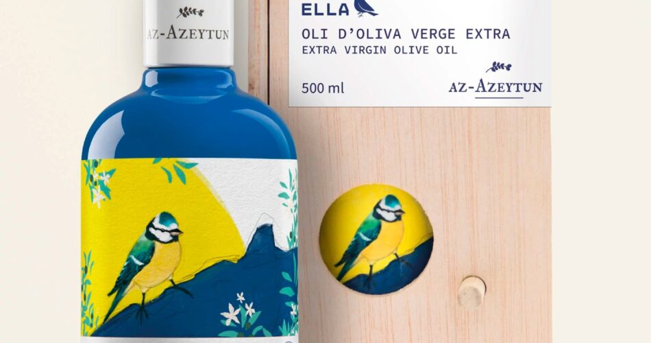 XpMViE91oMI 950x500 - Студия Debonatinta разработала дизайн упаковки для оливкового масла Ella