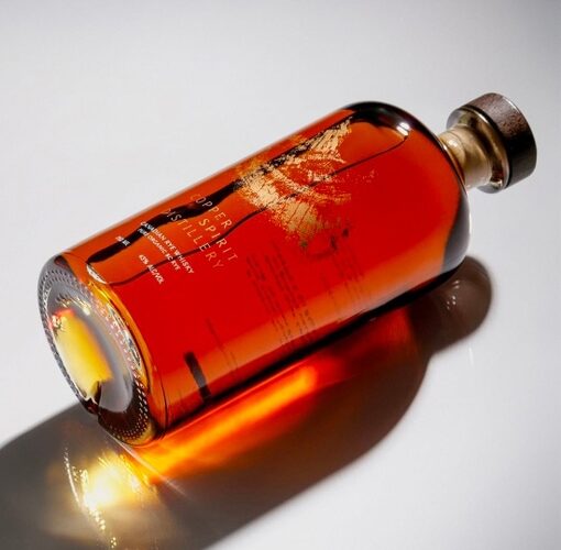 k0YdxsRfZXs 510x500 - Агентство Glasfurd & Walker разработало дизайн упаковки ржаного виски Copper Spirit