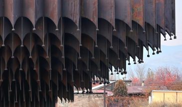 Железный фонтан «Дружба» — заброшенная достопримечательность города Гюмри (Армения)