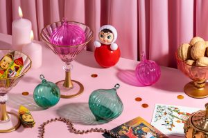 Агентство Ohmybrand разработало коллекцию елочных украшений «Детство»