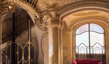 Details of Casa Sayrach, one of my favorite buildings in Barcelona