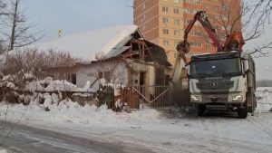 В Щёлкове начался снос аварийного жилого дома В Щёлкове начался снос аварийного жилого дома