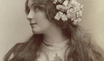 Рене Депре (Renée Desprez, 18771960) — французская певица, актриса театра и кино периода «Прекрасной эпохи».