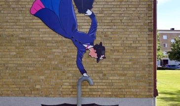 Фрэнк де Рюве (Frank de Ruwe), также известный как «Фрэнки»,  уличный художник из Амстердама, который своим юмористическим и остроумным искусством вдыхает новую жизнь в унылые и скучные улицы.