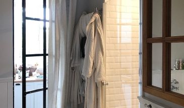 Уютный интерьер дизайнера в старом фонде в Москве