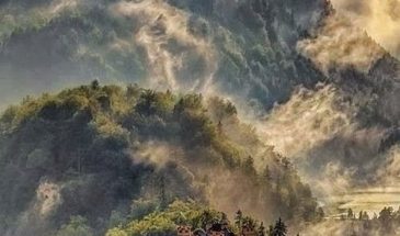 На снимках запечатлён сказочный замок Хоэншвангау, Германия.