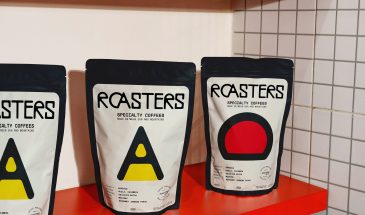 Alamano Studio создала минималистичную систему упаковки для ROASTERS