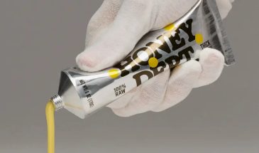 Студия Foreign National разработала упаковку меда Honey Department в алюминиевой тубе