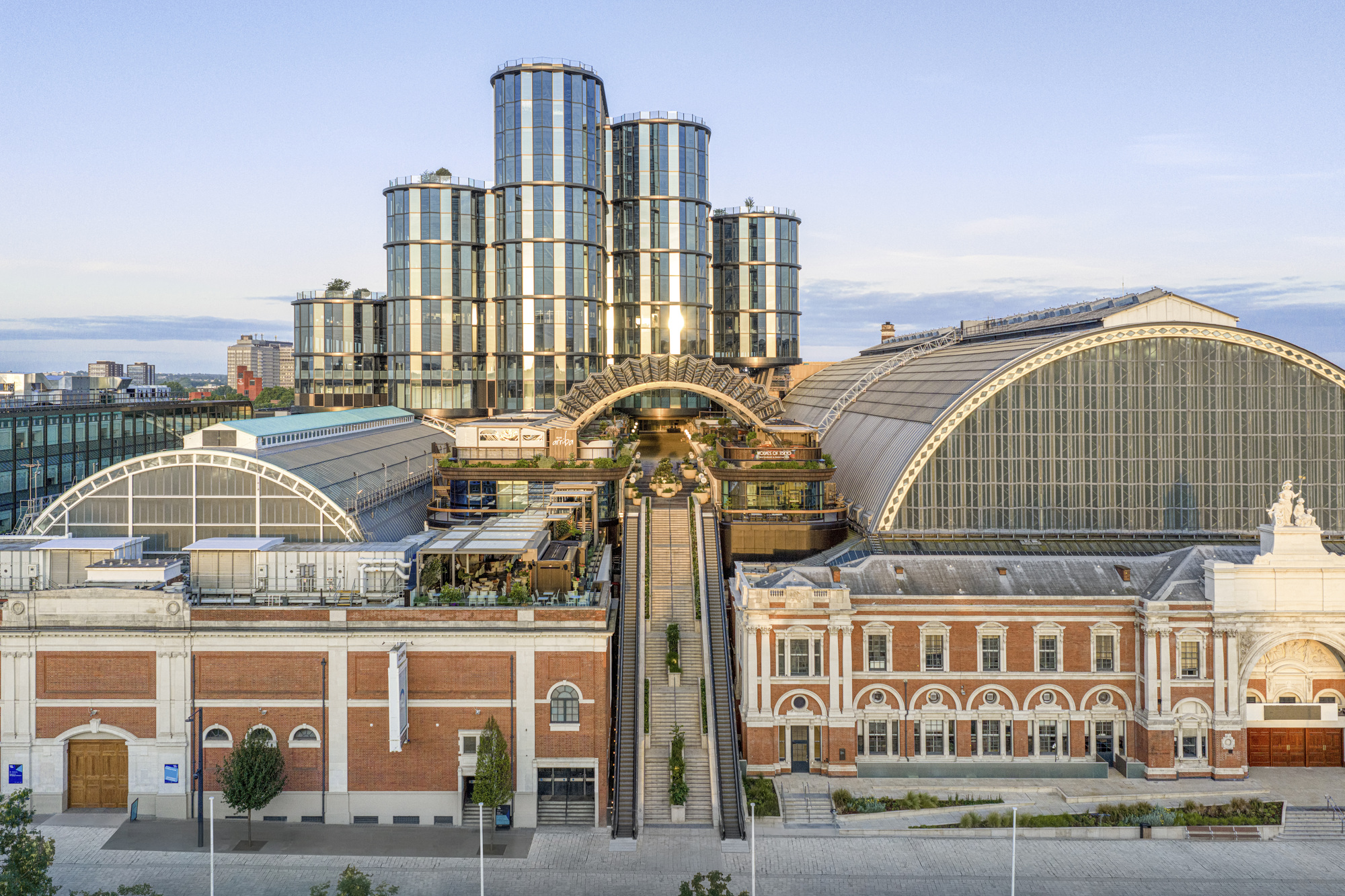 Olympia, Heatherwick Studio и SPPARC, Лондон