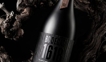 Ribrand.studio разработала дизайн упаковки вина Woody