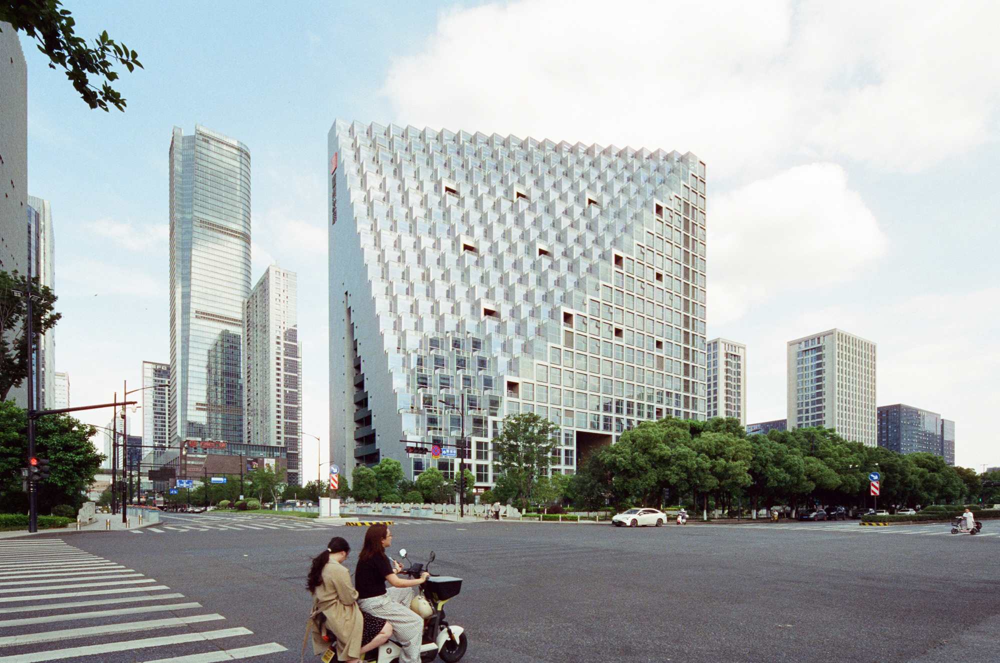 Hangzhou Prism, OMA