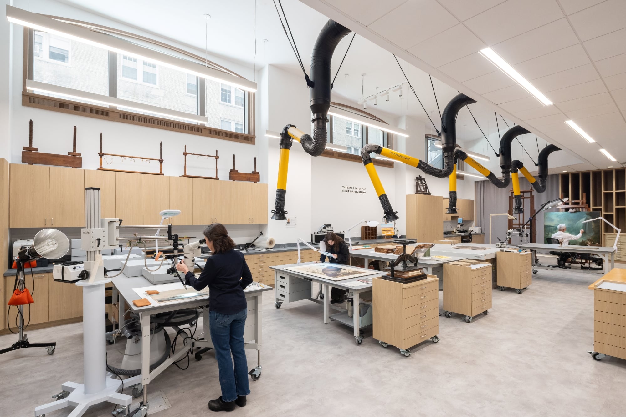 Реставрационная студия May Conservation Studio (Фото Bridgit Beyer / New-York Historical)