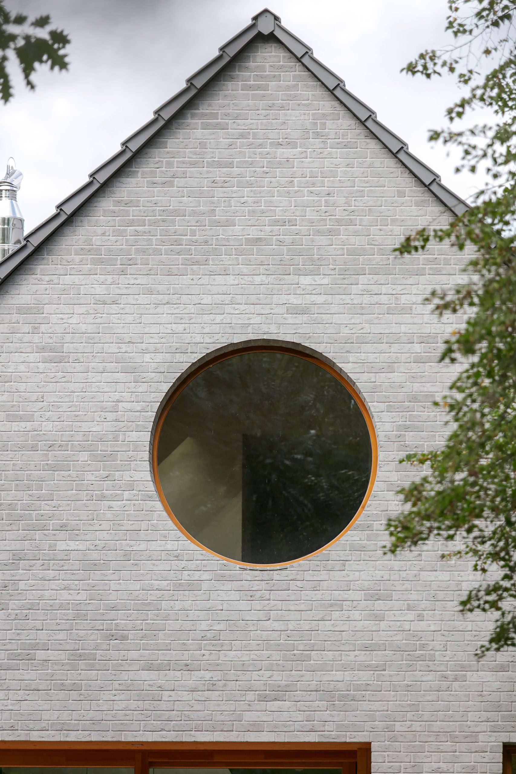 Elementary House / YUMI Architekci