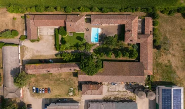 Rural Housing II — конкурс адаптивного повторного использования конюшни Cascina Maestà, Павия, Италия