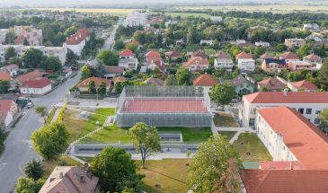 Bakyta architekti расширило начальную школу в словацком Бернолаково павильоном и залом