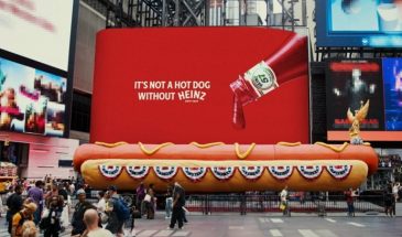 Heinz «приправил» кетчупом огромный хот-дог на Таймс-сквер