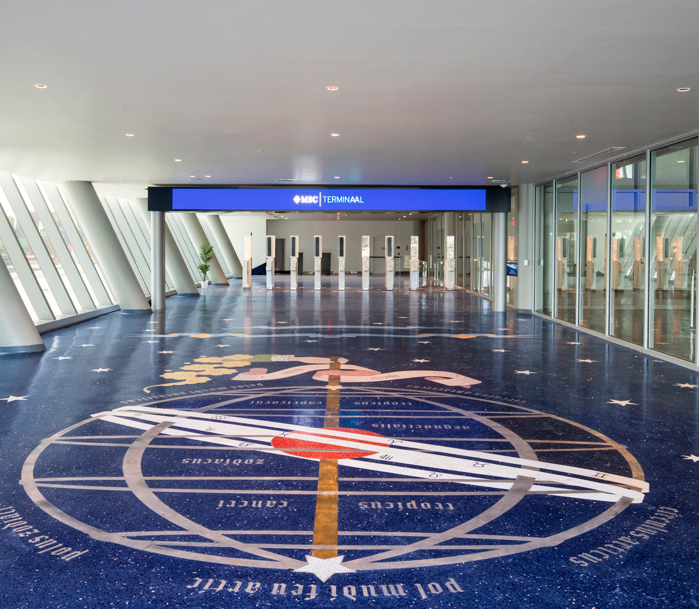 Проект претендует на сертификат LEED Gold и подготовлен к обслуживанию судов на СПГ