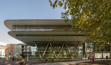 Foster + Partners завершили реконструкцию Музея изящных искусств Бильбао с «парящим» объёмом Agravitas